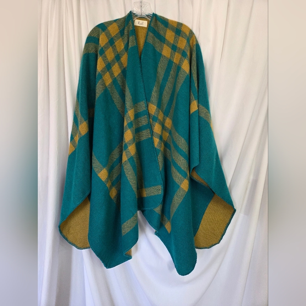Riah Fashion Teal/Tan Plaid Women's Fall Wrap